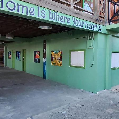 Bambu Lounge Bocas Hostel ボカス・タウン エクステリア 写真